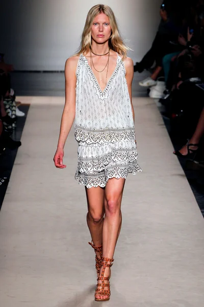 Look 35